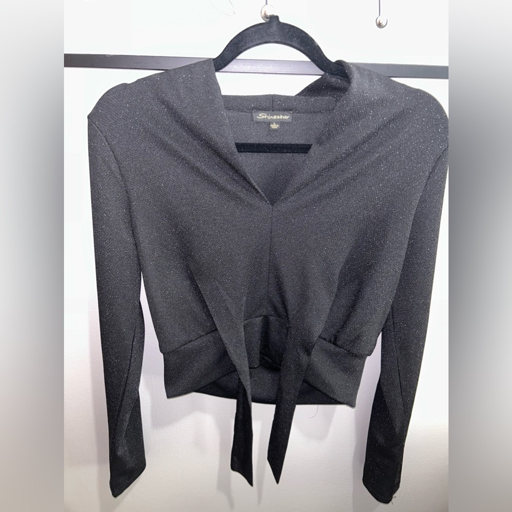 NWOT-Black Shimmer ShineStar Cropped Long Sleeve